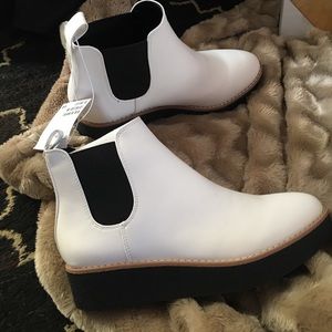 H&M White Spring Ankle Bootie Shoe